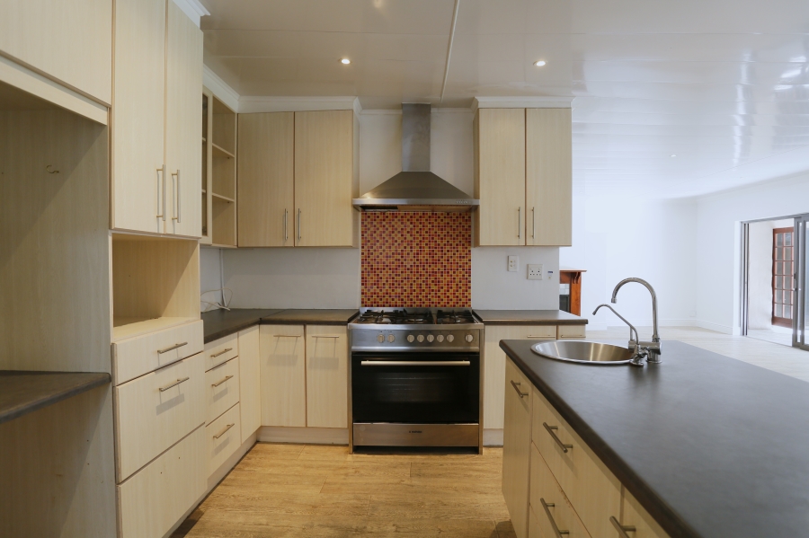 To Let 4 Bedroom Property for Rent in Tokai Western Cape